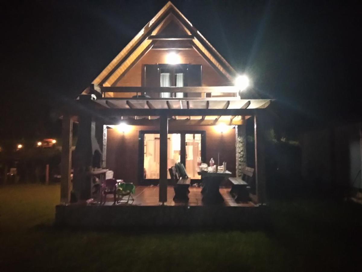 Vacation Home Zara Lohovo Extérieur photo